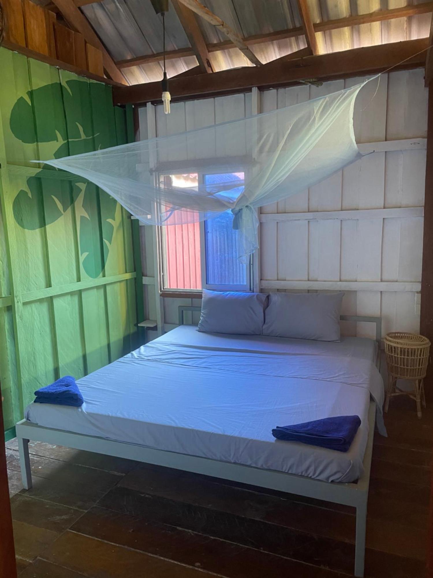 The Hornbill Hostel Koh Rong Samlon Eksteriør billede